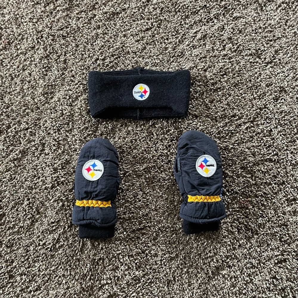 3M Thinsulate Pittsburgh Steelers Mittens and ear warmer headband set